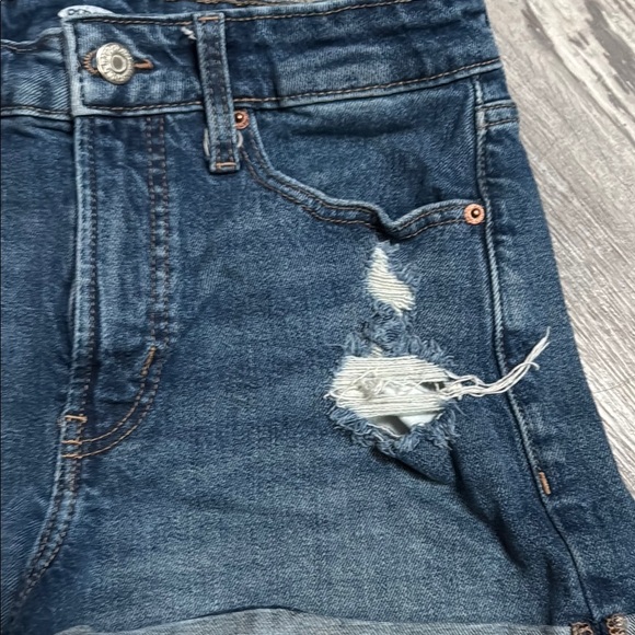 Old Navy High Rise Denim Distressed O.G. Shorts Size 8 - Picture 4 of 8